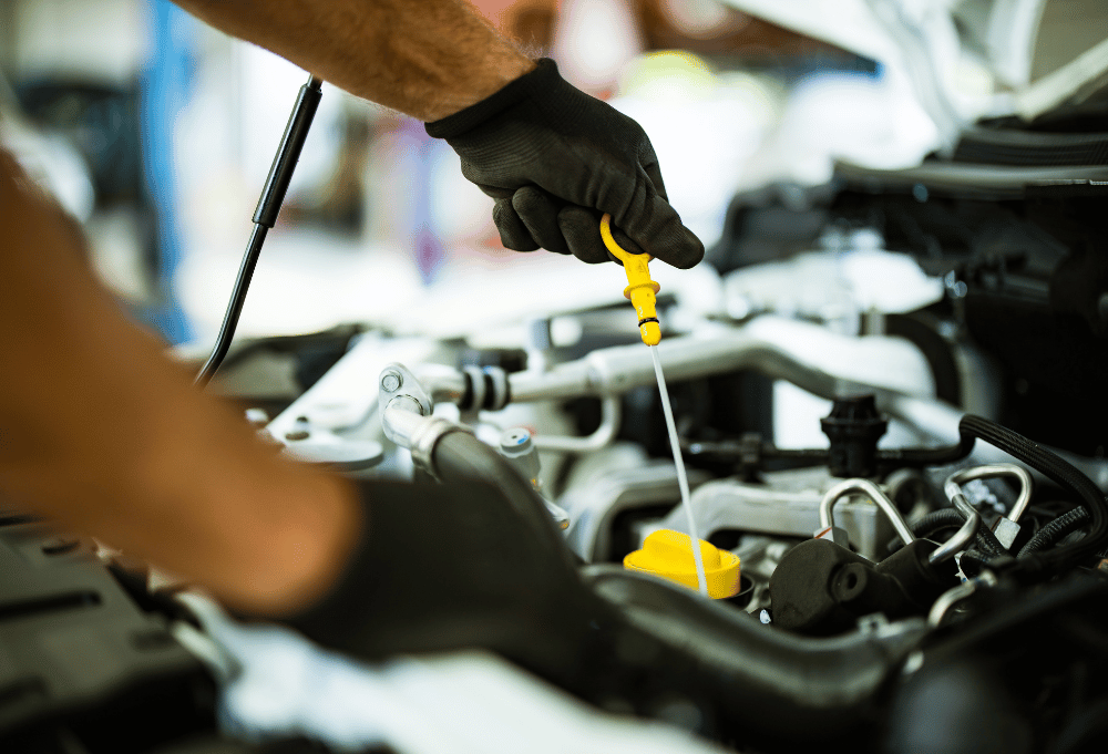 Oil change service in Phoenix, AZ at Saguaro Alignment and Brakes